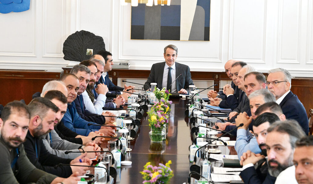 Mitsotakis: Supporting livestock farming is non-negotiable priority – Goal to eradicate foot-and-mouth disease