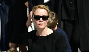 Lena Papaligura’s moving eulogy: “He left holding his partner’s hand, palliative care is a human right”