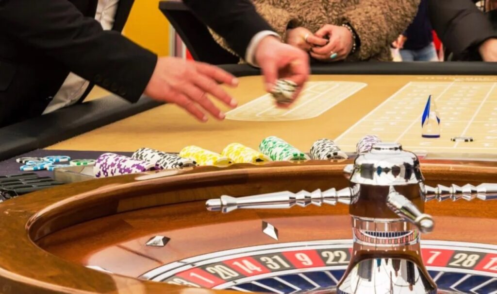 Greece cracks down on illegal gambling: €800k fines, 10-year prison