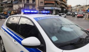 Shocking accident in Messolonghi: Car hits cyclist student