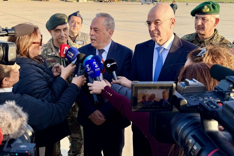 dendias-kypros-ellada-stirixi-1