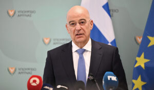 Greece stands firmly with Cyprus as defense minister visits
