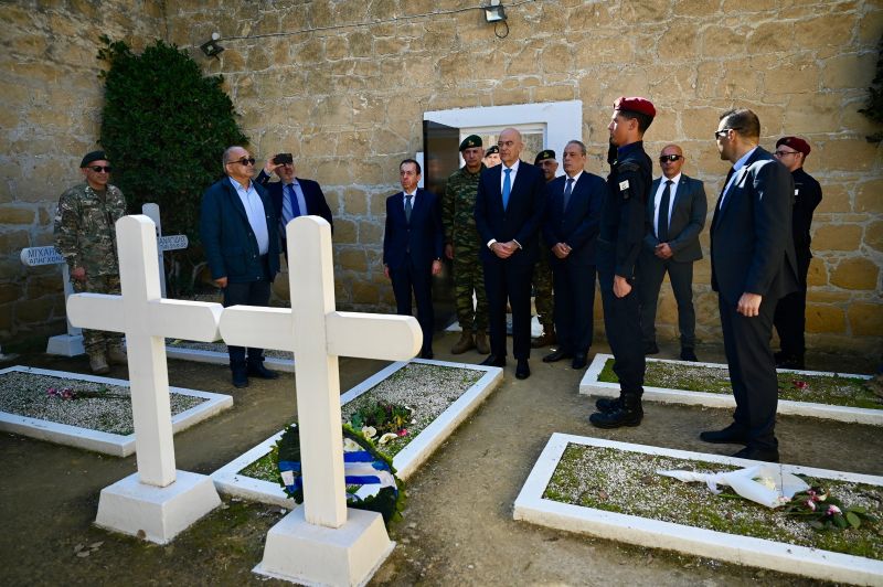 dendias-kypros-ellada-stirixi-5