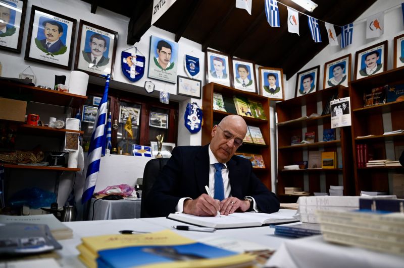 dendias-kypros-ellada-stirixi-6