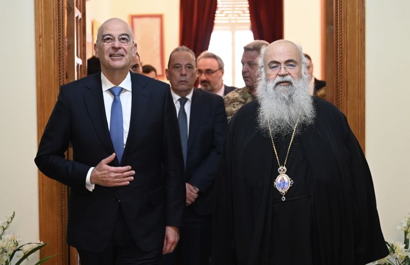 dendias-kypros-ellada-stirixi-8