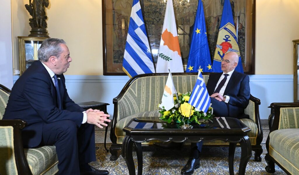 Cyprus: Greek “wall” triggers Turkey’s “spasmodic moves”