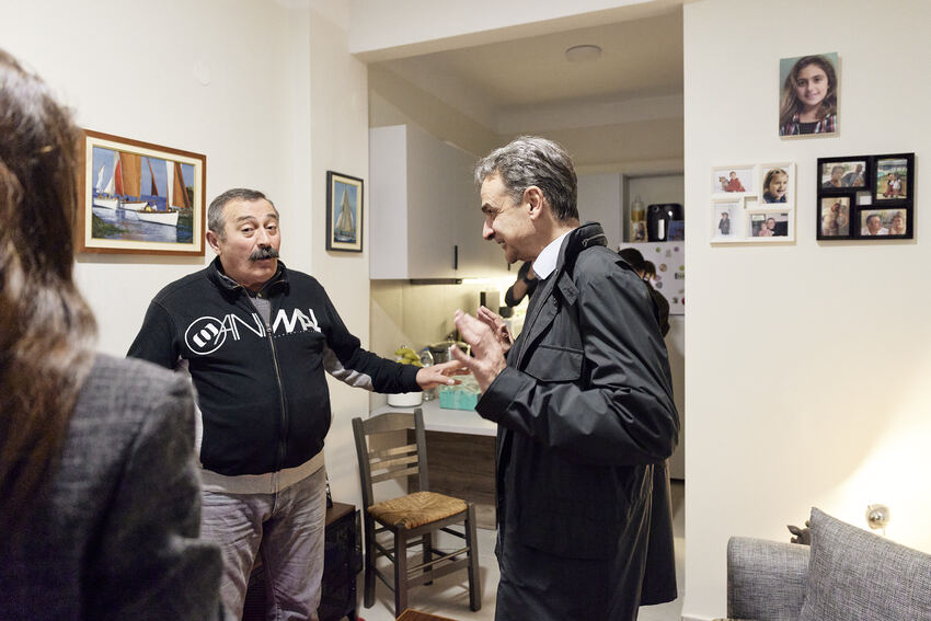 episkepsi-prothypourgou-se-ofeloumeno__1_