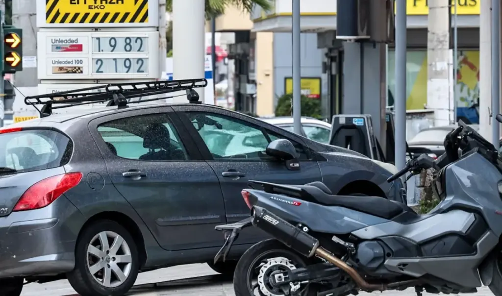 Fuel pass and farmer support measures head to Parliament Monday