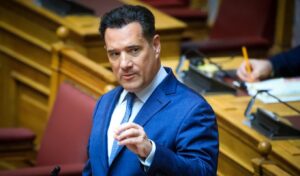 Georgiadis on Parapolitika 90.1: Konstantopoulou exploits videos to stay relevant