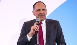 Greece won’t get involved in war, minister declares