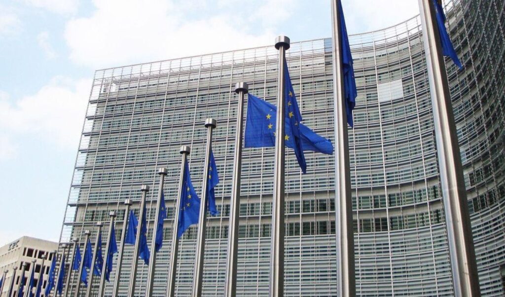 Europe prepares for prolonged energy crisis: Commission urges member states to implement conservation measures