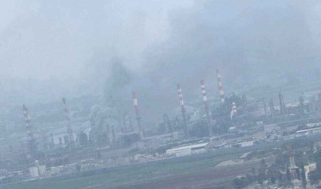 Iran strikes Haifa refinery – Fire engulfs Israel’s largest fuel facility