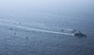 Iran closes Strait of Hormuz: “We will bomb all ships”