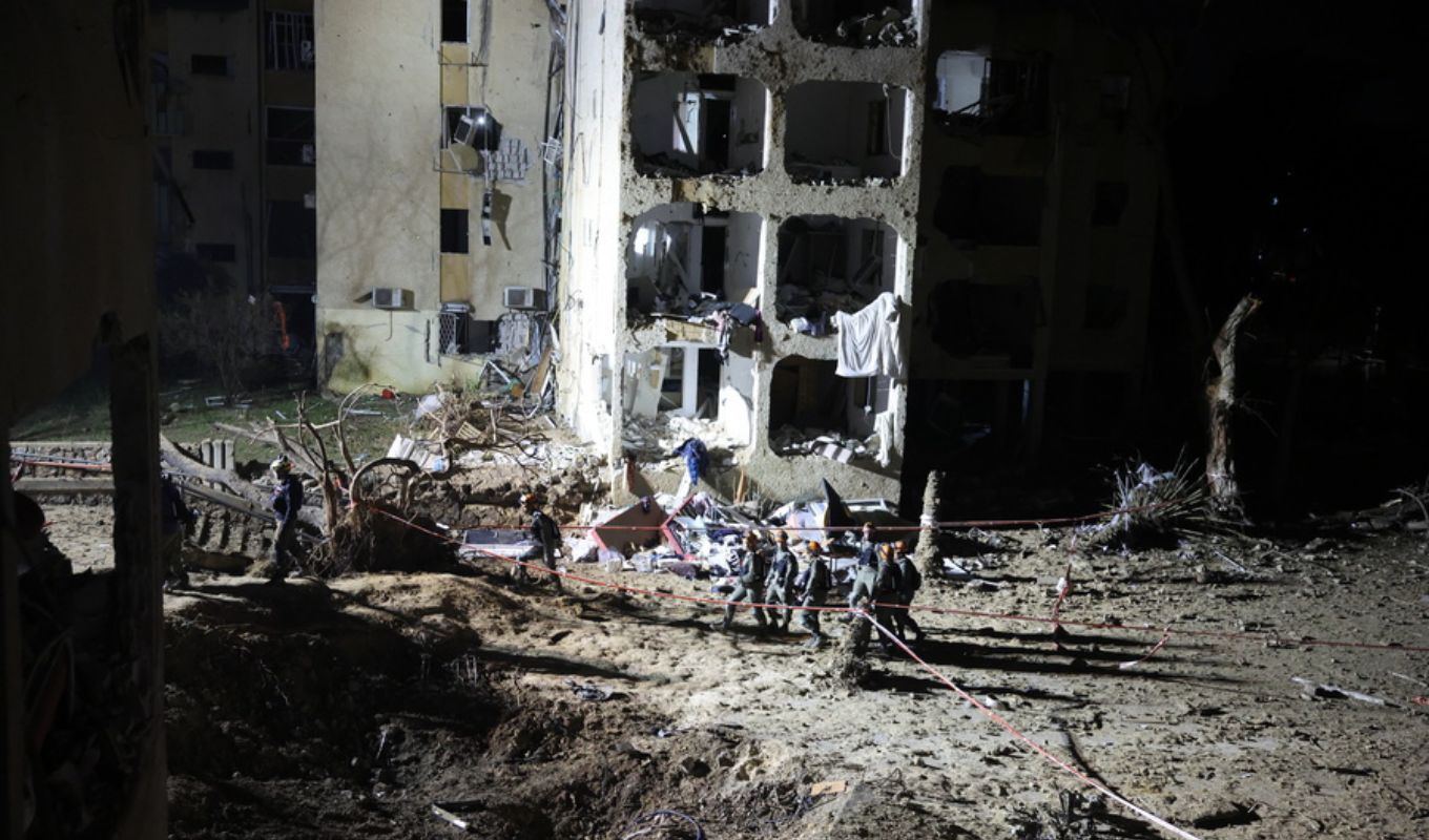 Israel: Extensive damage in Arad after Iranian missile attack - See images and video