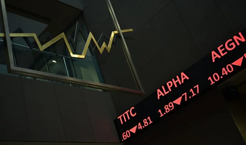 Iran crisis triggers global market crash as oil and gold soar