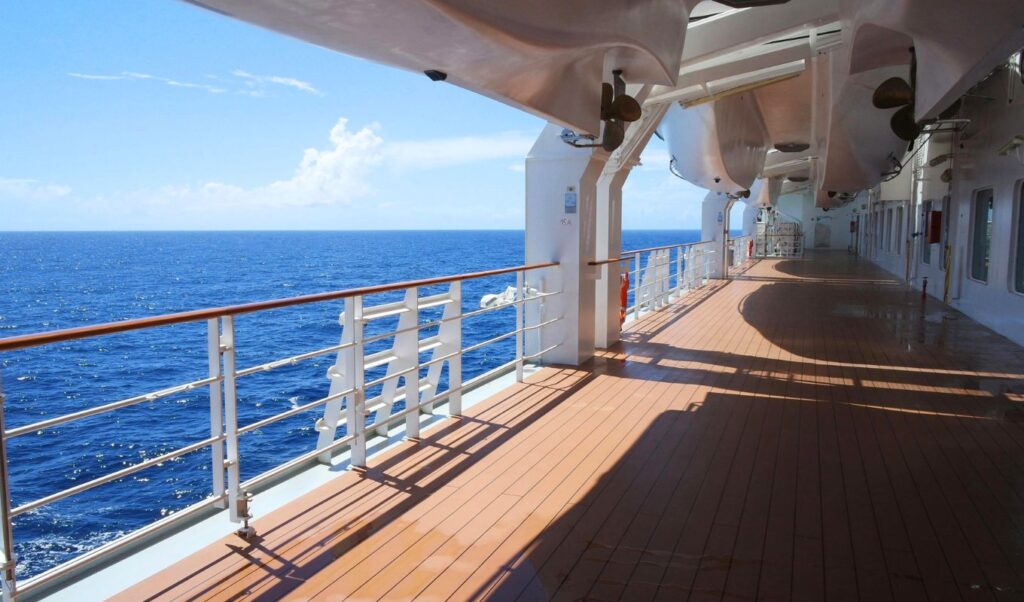 Middle East crisis: 75 Greek sailors and 45 passengers trapped on four cruise ships