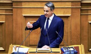 Mitsotakis briefs Parliament on Middle East crisis: Focus on Cyprus
