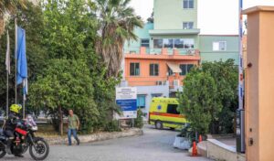 Patras: 8-month-old baby fights infection after abuse injuries