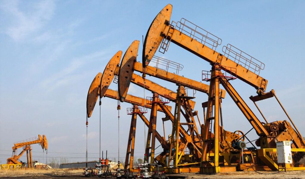 Bloomberg: Trump team considers oil at $200 per barrel scenario