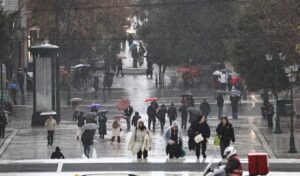 Weather: Storms and rain hit Athens as “Deborah” storm intensifies