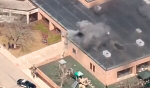 USA: Gunman crashes car into Michigan synagogue and opens fire