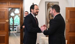 Androulakis visits Cyprus, meets Christodoulides: “EU needs strong diplomatic initiatives for Middle East peace”