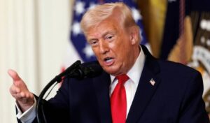 Trump threatens to postpone China visit if Beijing won’t help open Strait of Hormuz