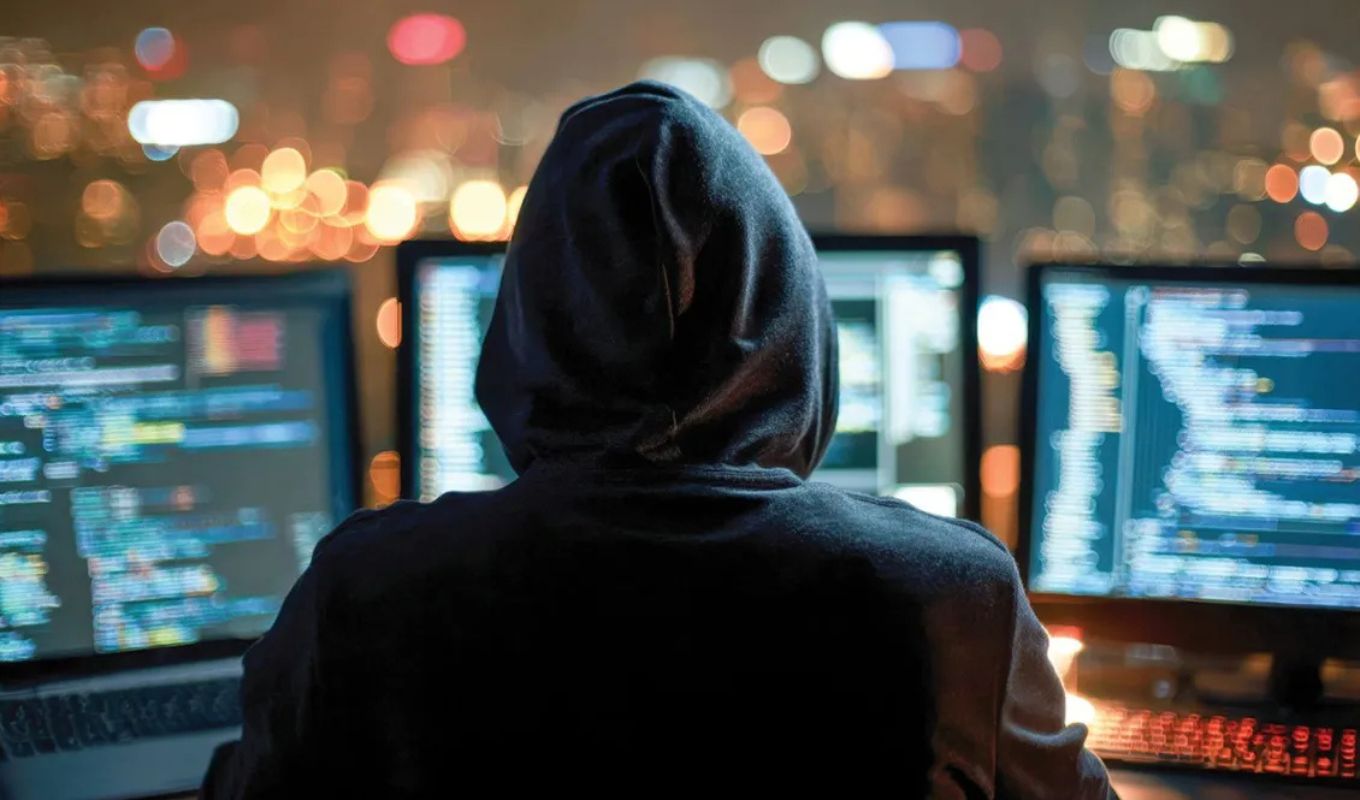 Wiretapping scandal: New investigation "bomb" targets officials
