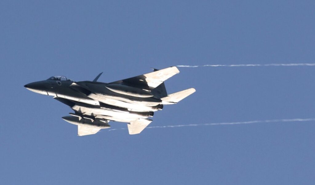 American F-15 pilot hid in mountain crevice – CIA deception operation revealed before rescue mission