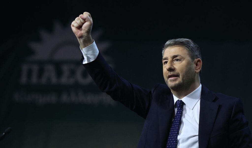 Androulakis takes wiretapping scandal to parliament Thursday