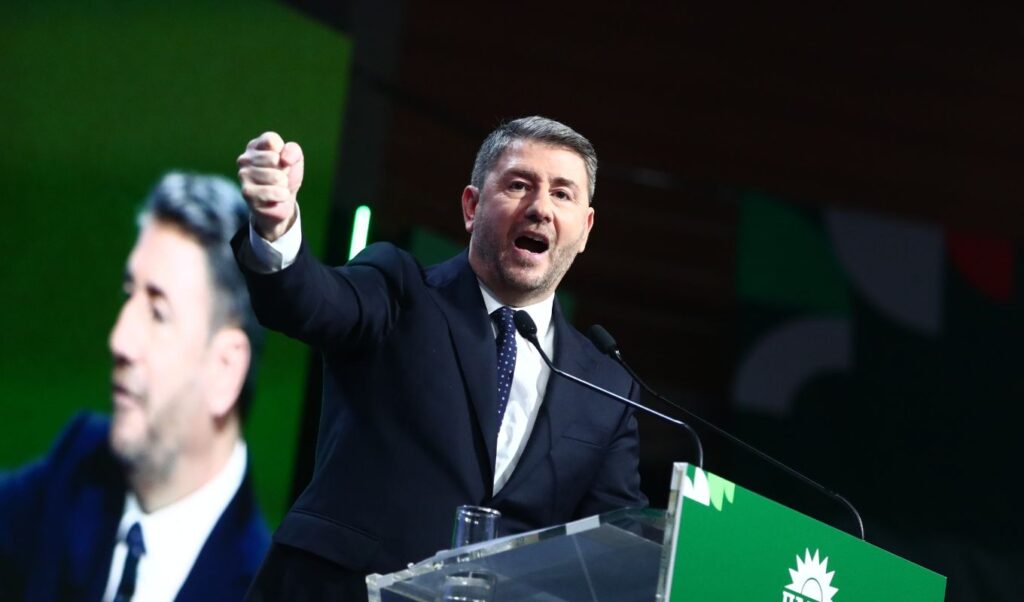 Androulakis attacks New Democracy over scandals and wiretapping