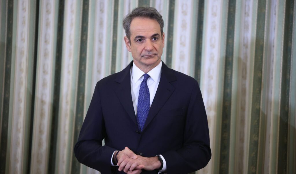 Mitsotakis to deliver televised address on OPEKEPE scandal Monday