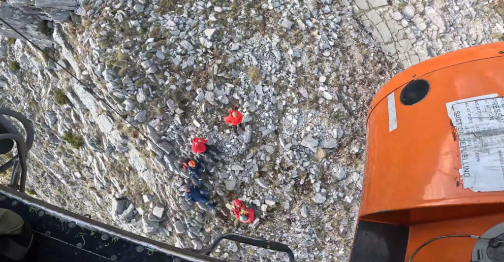 Dramatic mountain rescue: 56-year-old climber airlifted from Koutoupa peak in Greece