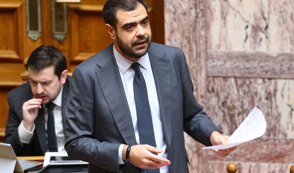 Marinakis announces €65,000 fines for fuel price cap violations