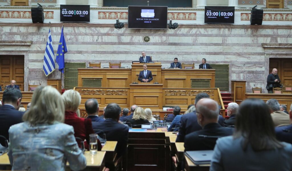 Mitsotakis message on “no shadow” in immunity lift for “13”