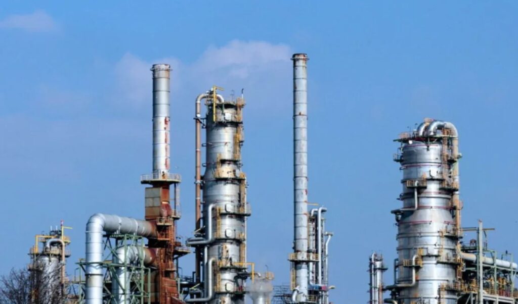 Oil prices surge: US WTI crude tops Brent, breaks $110 barrier