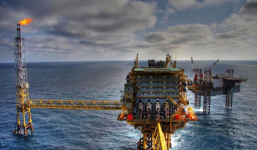 Oil drops below $100 after US-Iran ceasefire – Strong market rally