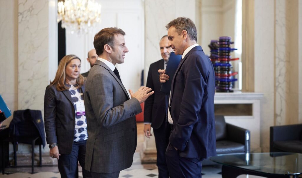 Macron in Athens today: Greece-France defense alliance grows