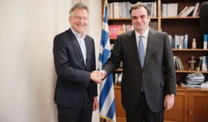 Dijsselbloem to Pierrakakis: “I’m proud the Greek finance minister now chairs the Eurogroup”