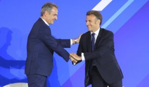 Turkey alarmed by Greece-France alliance: “Macron lit the fuse”