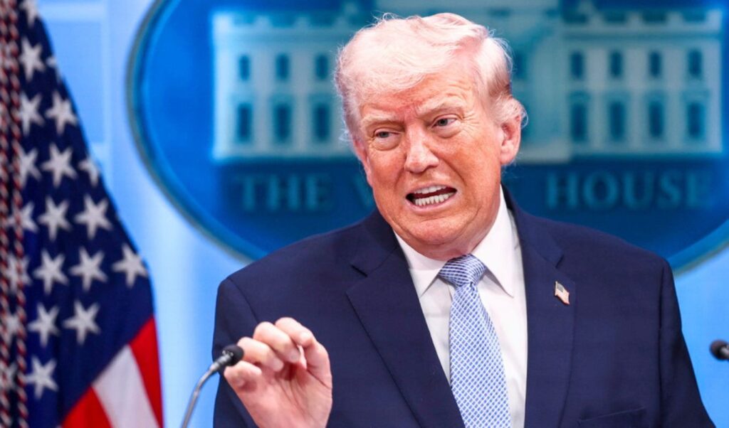 Trump targets Iranian oil as leverage against China – Bloomberg