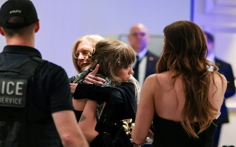 trump-antapokrites-leukos-oikos-deipno-pyrobolismoi_3_