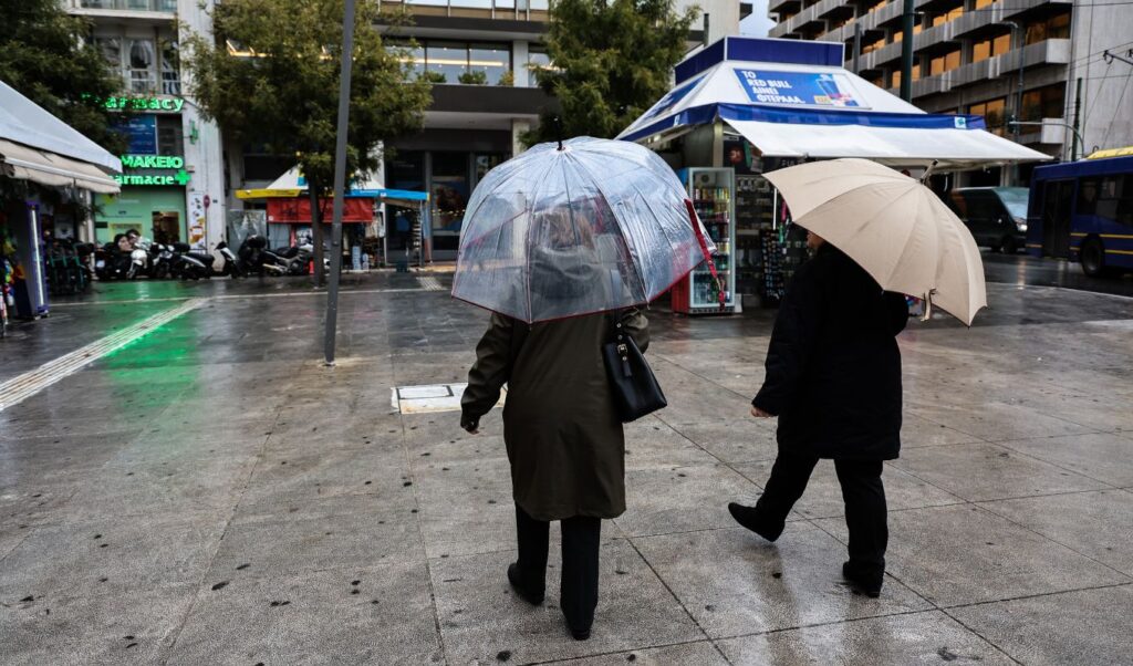 Weather turns stormy tonight: Rain forecast for next two days