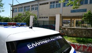13-year-old student survives school balcony fall in Athens
