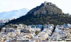 Thousands of property owners face tax crackdown over Airbnb income