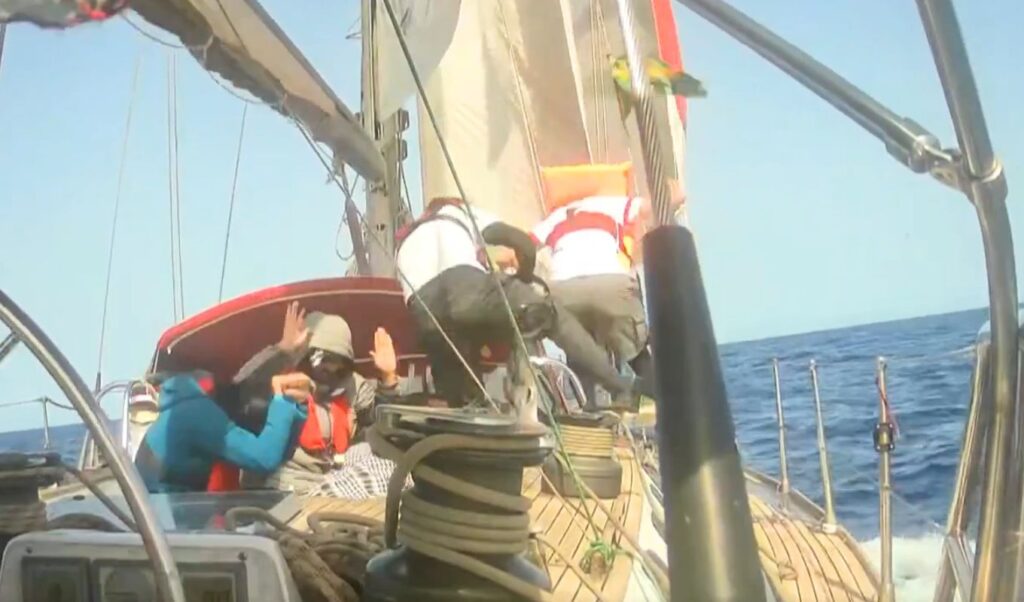 Gaza flotilla: 19 Greek activists return to Greece via Istanbul