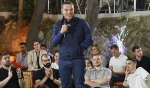 Alexis Tsipras rallies youth before new party launch May 26