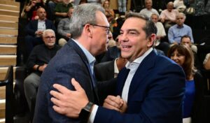 SYRIZA splits over autonomous election strategy amid Tsipras comeback