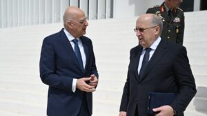Δένδιας στη συνάντηση με τον Ευρωπαίο Επίτροπο για την Άμυνα:  “Υπογράμμισα τις πάγιες ελληνικές θέσεις για το SAFE ως προς τα κριτήρια επιλεξιμότητας”