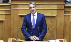 Mitsotakis announces support measures against rising costs